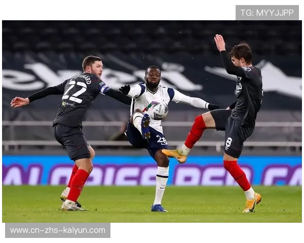 热刺2-0布伦特福德 西蒙斯传射建功终结四场不胜