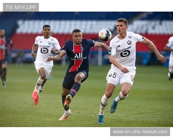 洛里昂前锋迪亚拉单刀破门，主场球迷起立鼓掌。